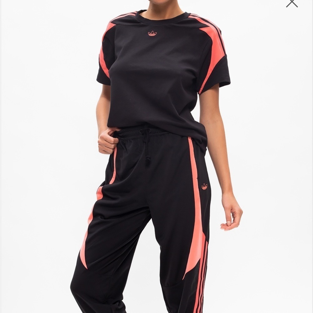 Adidas Originals Logo T-shirt Black Color Size XS
